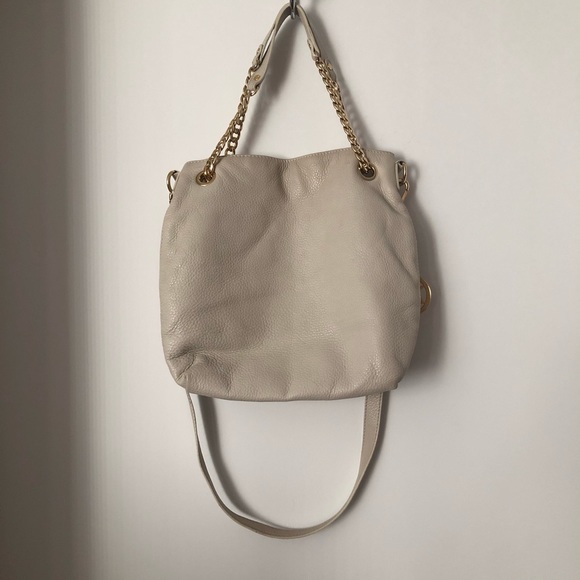 Michael Kors crossbody purse. Leather. Like new. - Picture 2 of 4